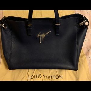 Giuseppe logo tote